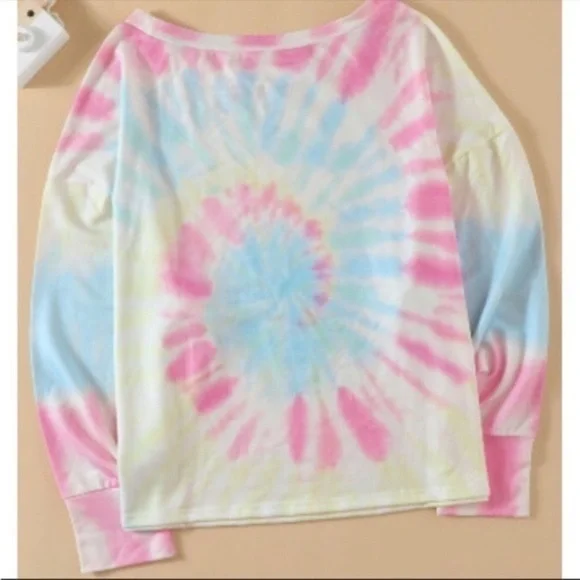 Long sleeve pull over top - Picture 7 of 9